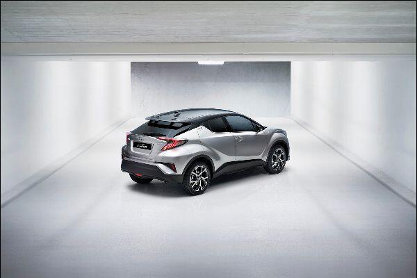 Toyota gibt mit dem neuen C-HR ein eigenwilliges Design-Statement in der kompakten SUV-Klasse.