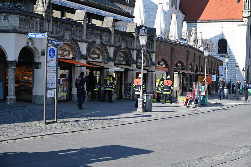 Der Mitarbeiter von Vinzenzmurr erlitt eine leichte Rauchgasvergiftung...