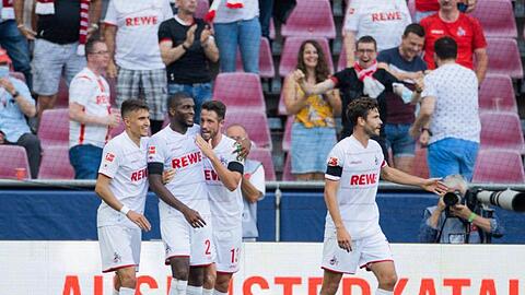 Kölns Anthony Modeste (2.v.l.) hat in zwei Saisonspielen bereits drei Scorer gesammelt.