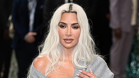 Wurde 2016 Opfer eines traumatischen Überfalls: Kim Kardashian.