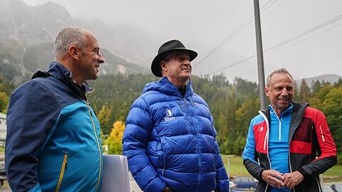 Die Alpen sind besonders stark vom Klimawandel betroffen. Auf der Zugspitze informiert sich Markus S&ouml;der &uuml;ber aktuelle Forschungsprojekte zu Geo-Risiken.