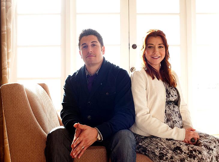 Der vierte Teil des us-amerikanischen Teenie-Klassikers "American Pie" hat in Los Angeles Premiere gefeiert - und Jason Biggs, Tara Reid, Chris Klein, Mena Suvari und Sean William Scott sind alle wieder mit dabei. Der vierte Teil in Original-Besetzung wird im April 2012 auch in Deutschland unter dem Titel "American Reunion - Das Klassentreffen" auf der Leinwand erscheinen. Sehen Sie hier die besten Bilder vom roten Teppich des legendären Chinese Theatres in Hollywood.