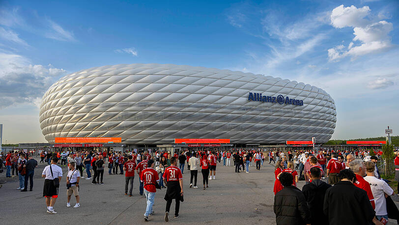 Der Bundesliga-Spielplan des FC Bayern für den Mai steht. Der Bundesliga-Spielplan des FC Bayern für den Mai steht.