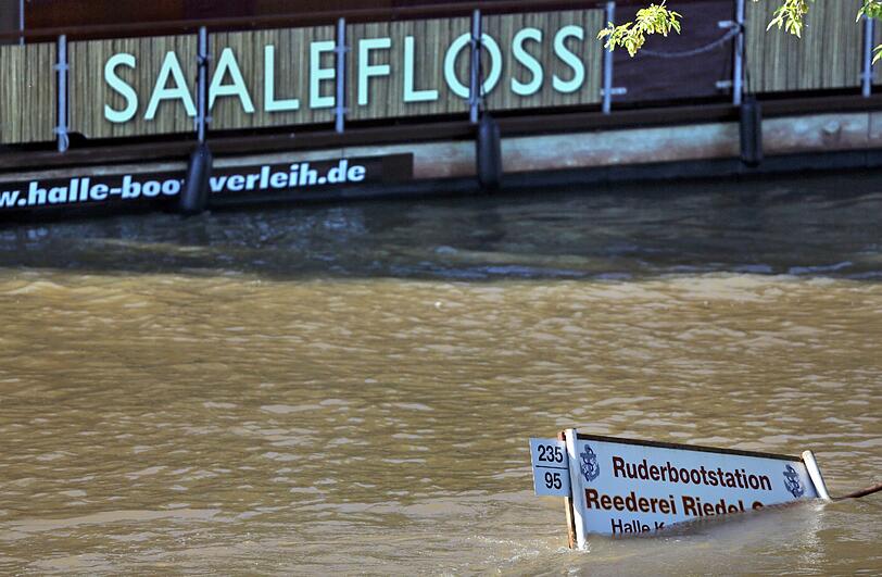 Halle, Bitterfeld: Hochwasser aktuell - Bilder aus den Katastrophengebieten in Sachsen und Sachsen-Anhalt