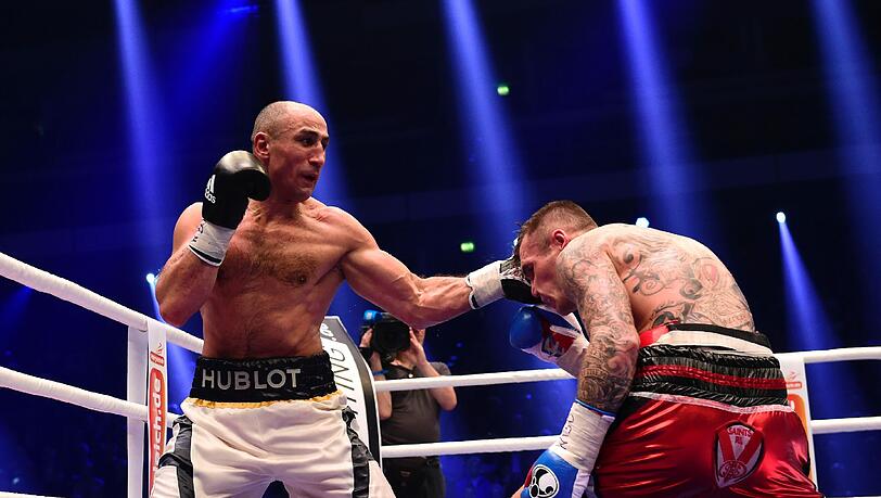 Arthur Abraham (l.) bei seiner Titelverteidigung gegen Martin Murray. Arthur Abraham (l.) bei seiner Titelverteidigung gegen Martin Murray.