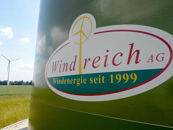 Vor dem Landgericht Stuttgart beginnt sechs Jahre nach der Insolvenz der Windreich AG der Prozess gegen Firmengründer Balz und sieben weitere Angeklagte.