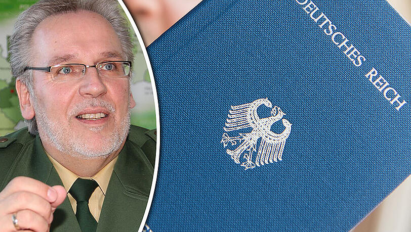 Polizeipräsident Robert Kopp (l) hat den Beamten mit sofortiger Wirkung vom Dienst ausgeschlossen. Polizeipräsident Robert Kopp (l) hat den Beamten mit sofortiger Wirkung vom Dienst ausgeschlossen.