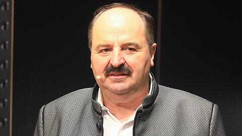 Johann Lafer spricht in der AZ offen über seine Kinder und seine Rolle als Vater.