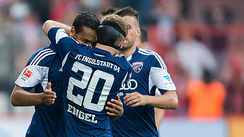 Der FC Ingolstadt darf weiter jubeln. Nach dem 2:2 gegen Union Berlin haben die Schanzer noch immer 5 Punkte Vorsprung auf Kaiserslautern.
