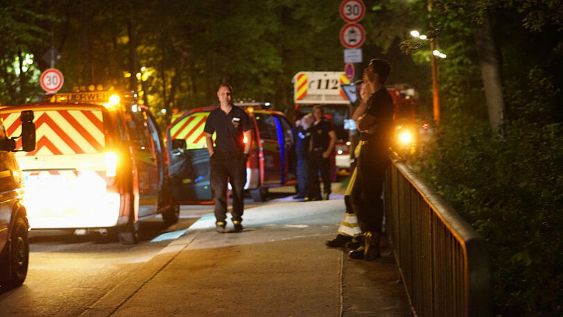Auch etliche Krankenwagen und Rettungssanitäter waren im Einsatz.