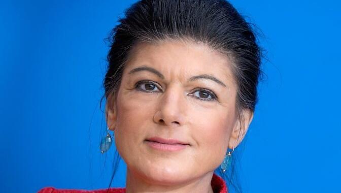 Sahra Wagenknecht sieht Deutschland noch immer abhängig vom russischen Öl.