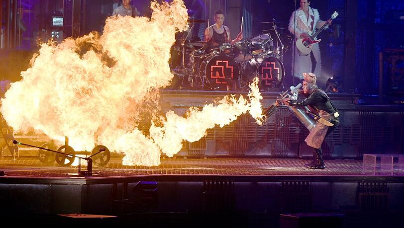 Viel Showeffekt: Bei den Rammstein-Konzerten kommt auch Feuer zum Einsatz. (Archiv)