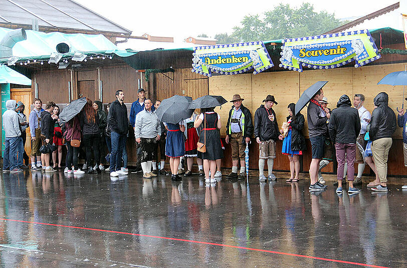 Impressionen von der Regen-Wiesn 2016.