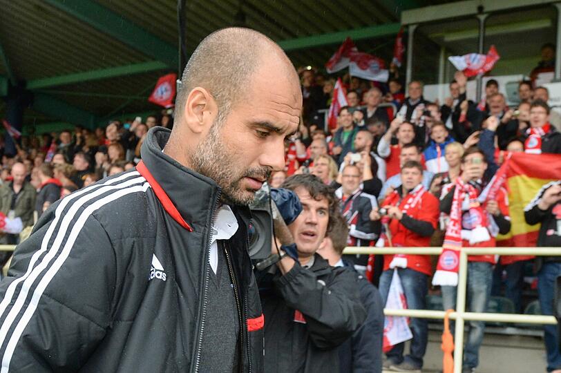 Ganz nah bei den Fans: Pep Guardiola.