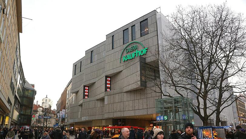Als Gebäude zwar umstritten, für die Eigentümer aber mittlerweile eine wahre Goldgrube: die Galeria Kaufhof am Marienplatz. Als Gebäude zwar umstritten, für die Eigentümer aber mittlerweile eine wahre Goldgrube: die Galeria Kaufhof am Marienplatz.
