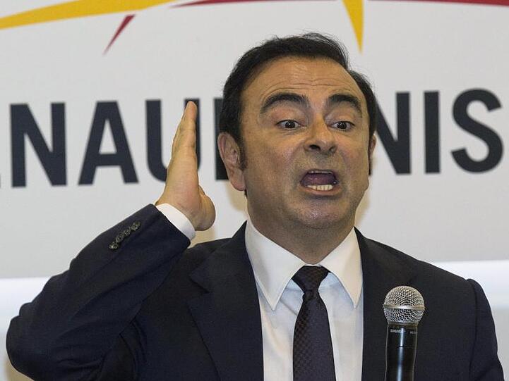 Der seit drei Monaten in Japan in Untersuchungshaft sitzende Ghosn soll unter anderem gegen Börsenauflagen verstoßen haben.