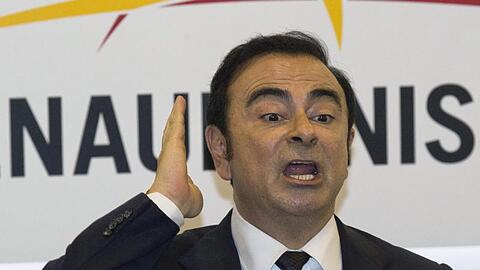 Der seit drei Monaten in Japan in Untersuchungshaft sitzende Ghosn soll unter anderem gegen Börsenauflagen verstoßen haben.