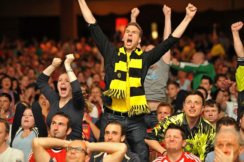 So jubeln die BVB-Fans...