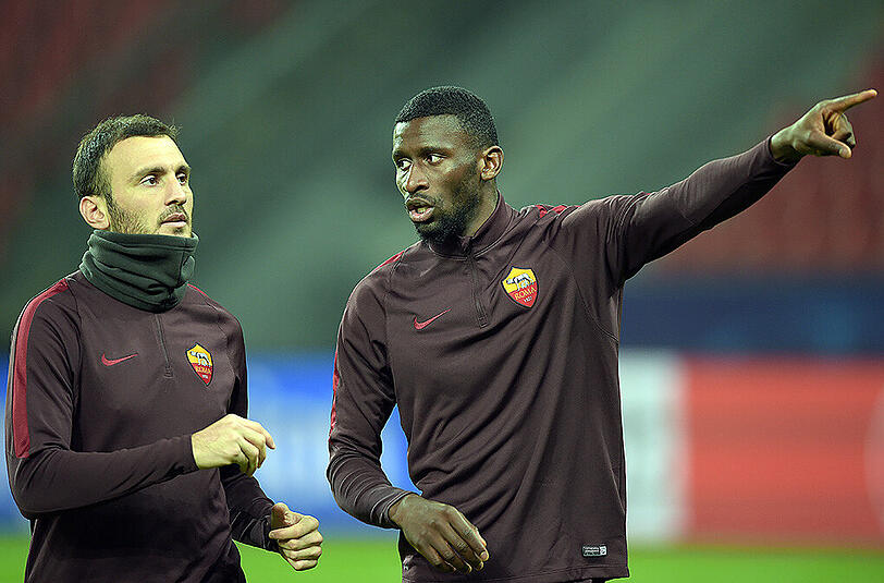 Antonio Rüdiger (rechts) mit seinem T&eamkollegen Vasilis Torosidis.