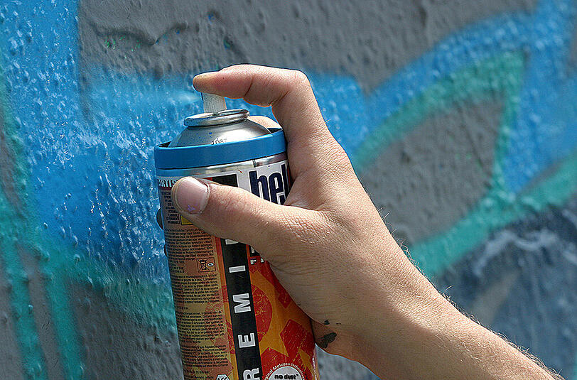 Die SPD möchte Container im öffentlichen Raum zu legalen Graffiti-Flächen machen. (Symbolbild)