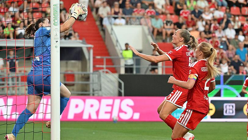 VfL-Torh&uuml;terin Stina Johannes patzt zweimal im Supercup.