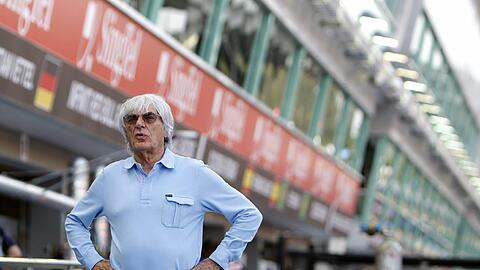 Bernie Ecclestone räumt am Rande des Großen Preis der USA in Austin ein, dass er im Moment nicht weiß, wie er die Probleme der Formel-1 lösen soll.