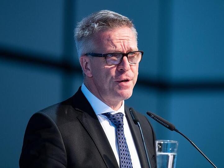 DOSB-Sportchef Dirk Schimmelpfennig: "Es ist sehr schwer, heute schon ein Bild von den Olympischen Spielen 2021 zu entwickeln".