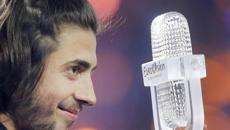 Der Sieger des 62. Eurovision Song Contest (ESC), Salvador Sobral, nach dem Finale 2017. Der Sieger des 62. Eurovision Song Contest (ESC), Salvador Sobral, nach dem Finale 2017.