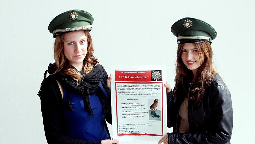 Jagd auf den Hundehasser! Die Germeringer Polizei und die beiden Praktikantinnen Alexandra und Sarah haben ein Plakat entworfen, das Hundebesitzer warnen soll. Jagd auf den Hundehasser! Die Germeringer Polizei und die beiden Praktikantinnen Alexandra und Sarah haben ein Plakat entworfen, das Hundebesitzer warnen soll.