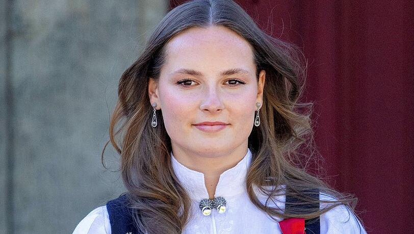 Prinzessin Ingrid steht nach ihrem Vater Kronprinz Haakon auf dem zweiten Platz in der norwegischen Thronfolge. Prinzessin Ingrid steht nach ihrem Vater Kronprinz Haakon auf dem zweiten Platz in der norwegischen Thronfolge.
