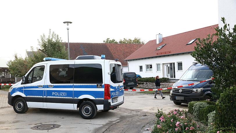 Bei einer unangek&uuml;ndigten Waffenkontrolle sind zwei Beh&ouml;rdenmitarbeiter get&ouml;tet worden. (Archivbild)