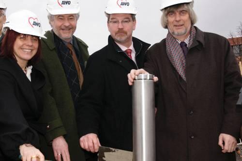 (Von Rechts) Awo-Geschäftsführer Jürgen Salzhuber, SPD-Fraktionschef Alexander Reissl, Jugendrichter Kurt Hübl, Diana Stachowitz.
