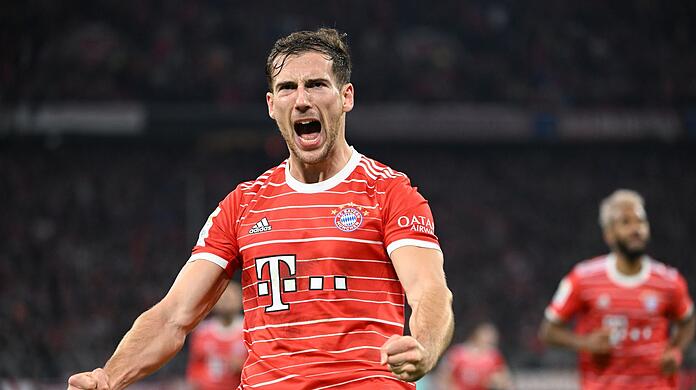 Leon Goretzka von München jubelt über sein Tor zum 3:1.