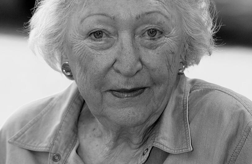 11.08. Utta Danella (95): Die Bestsellerautorin, deren Tod Anfang Juli erst jetzt bekannt wird, schrieb 43 Romane. Mit einem Verkauf von weltweit über 70 Millionen Büchern war sie eine der kommerziell erfolgreichsten Schriftstellerinnen Deutschlands.