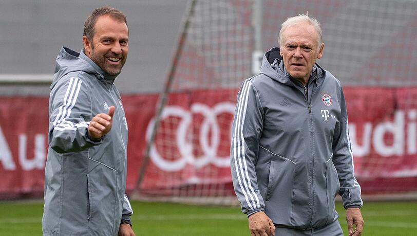 Bis zum Spiel gegen Dortmund am Samstag in der Verantwortung: Bayern-Trainer Hansi Flick (l.) und Assistent Hermann Gerland. Bis zum Spiel gegen Dortmund am Samstag in der Verantwortung: Bayern-Trainer Hansi Flick (l.) und Assistent Hermann Gerland.