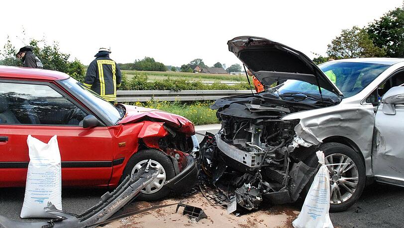Wer einen Unfall baut, darf sich nicht einfach aus dem Staub machen. Wer einen Unfall baut, darf sich nicht einfach aus dem Staub machen.