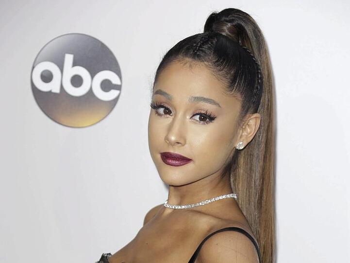 Ariana Grande hat 146,3 Millionen Fans auf Instagram.