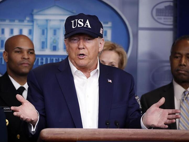 US-Präsident Donald Trump hat sich unter wachsendem Druck auf das Coronavirus testen lassen.