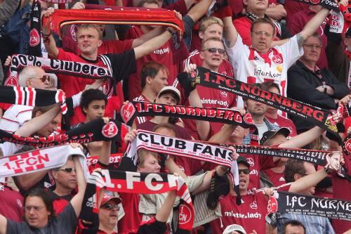 Zum Saisonauftakt gegen Schalke ist das Nürnberger Stadion ausverkauft.