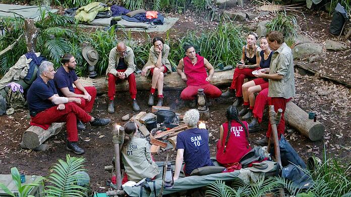 Im Dschungelcamp fließen Tränen. Vor allem ein Kandidat erlebt einen bitteren Gefühlsausbruch.