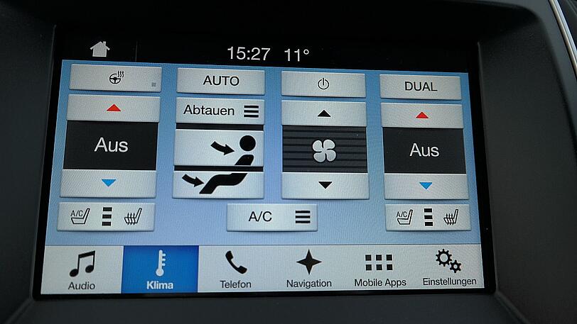 Alles im Blick: Das Bedienprogramm auf dem Touchscreen ist logisch aufgebaut.