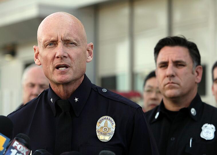 Mehr als 50 Brände und ein Schaden in Millionenhöhe soll er gelegt
haben: Die Polizei in Los Angeles hat einen jungen Deutschen unter
dem Verdacht der Brandstiftung festgenommen.