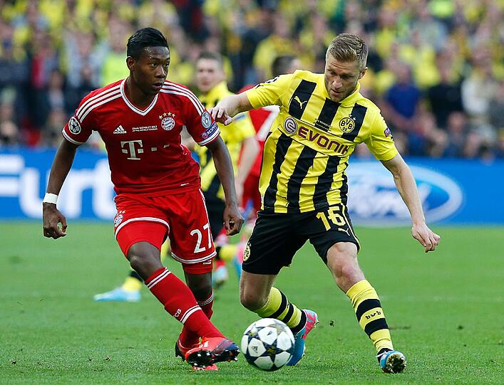 David Alaba, hier gegen Dortmunds Kuba, soll auf der Wunschliste des FC Arsenal sein