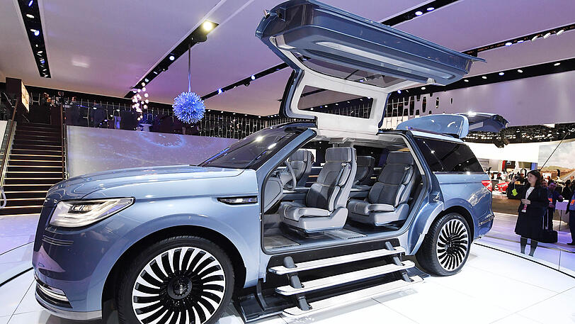 Bei der North American International Auto Show (NAIAS) in Detroit (Michigan) wird der Lincoln Navigator Concept präsentiert.