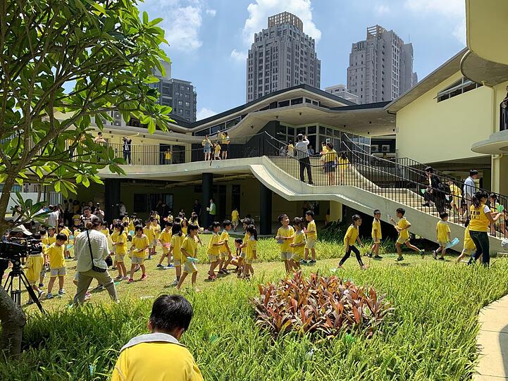 Die Guan-Pu-Grundschule, bei der schon das Gebäude Spaß macht.