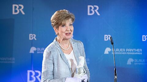 Für ihre Arbeit bekam sie viele Preise, darunter den Ehrenpreis des Bayerischen  Fernsehpreises. (Archiv)