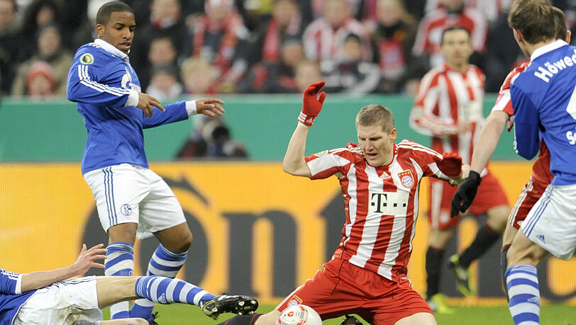 Bastian Schweinsteiger: Ausrutscher gegen den FC Schalke Bastian Schweinsteiger: Ausrutscher gegen den FC Schalke