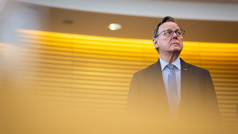 "Ich weise immer wieder darauf hin: Lasst uns doch in der Vielfalt unterschiedlich sein", sagt Thüringens Ministerpräsident Bodo Ramelow im AZ-Interview über das Verhältnis von Ost- und Westdeutschland.