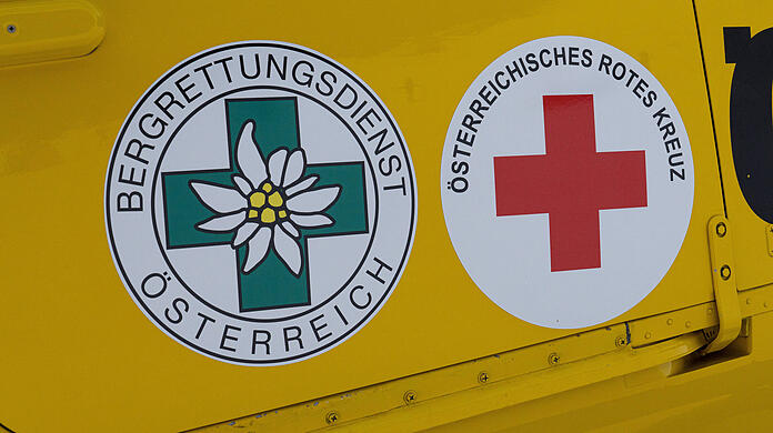 Bei der Bergung erlag der 25-Jährige seinen schweren Verletzungen. (Symbolbild)