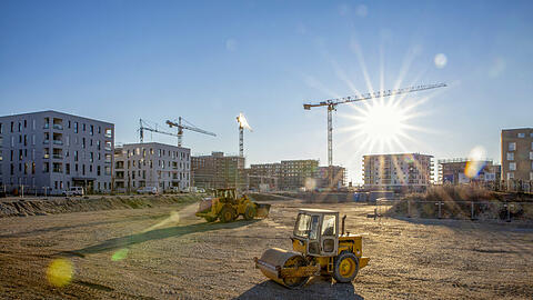 Sonnige Zeiten für Investoren, denn in München wird gebaut wie nie. Nur kommt oft kein bezahlbarer Wohnraum dabei heraus.